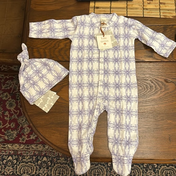 Purple Kate Quinn Hat + Onesie - Picture 1 of 3